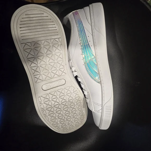 Puma White Sneakers with Iridescent Detail - Picture 5 of 8